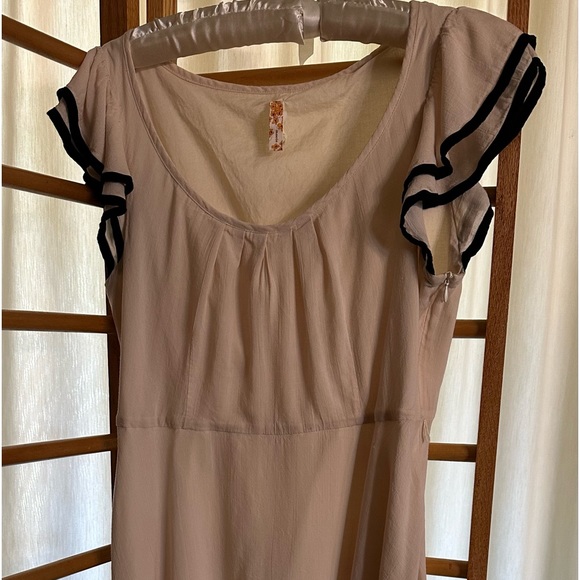 Maeve Fit and Flare Tiered Lined Dress Pintucks Pleats Size 12 Rayon - Picture 1 of 7